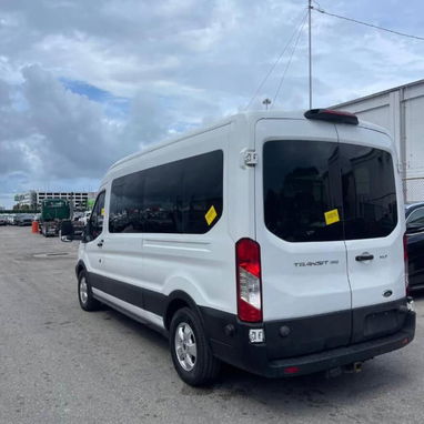 Carro en venta Ford transit XLT 350 - Img 123327870