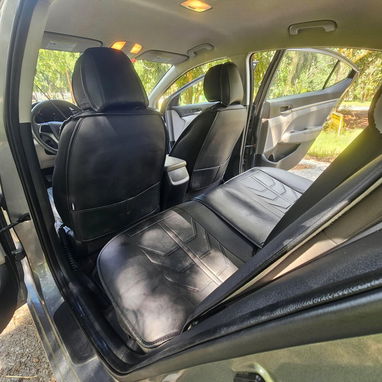 Hyundai Elantra - 4/8