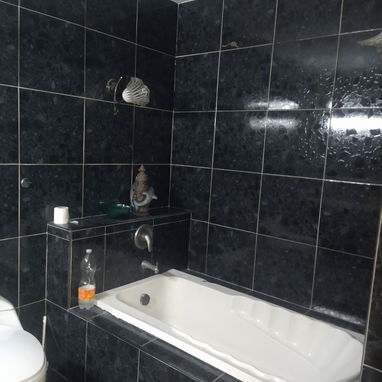 NUEVA CASA PUESTA EN VENTA EN CENTRO HAVANA Y SE DEJA CON TODO - Img 123612298