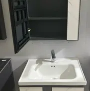 Venta de mueble de baño, incluye botiquín (no incluye la llave del agua) - Img 50718261