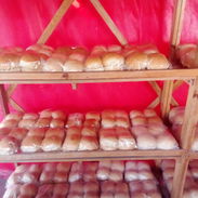 Se necesita dependiente con experiencia para panadería ubicada en calle 10 esquina 23 vedado,interesadas escribir al Wha - Img 56408538