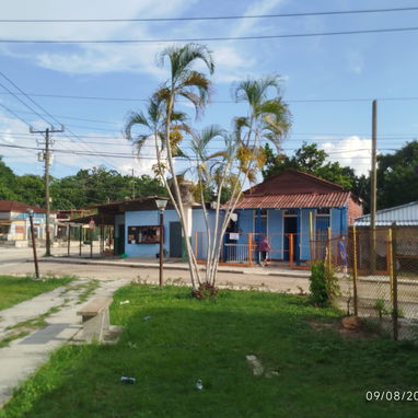 Casa en venta en guanabacoa reparto ARANGO LA HABANA   CENTRO DEL.PUEBLO - 3/5