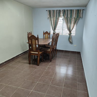 Apartamento de 4 Cuartos + Gran Garaje de 25m² + Sistema Solar Bluetti AC200Max + AX-100 + Generador Q7 2400W - Img 125264702
