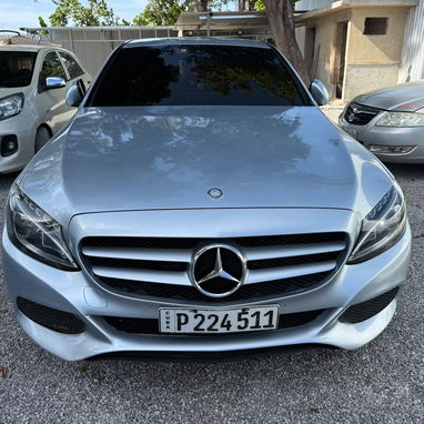 En 23 mil vendo o hago negocio un MERCEDES BENZ 2018 AL 63275756 - 2/2