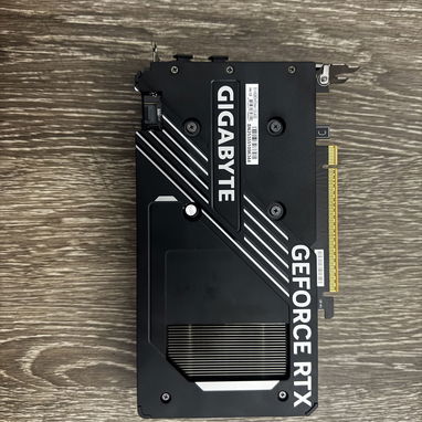 RTX 5060 Gigabyte - Img 122702068