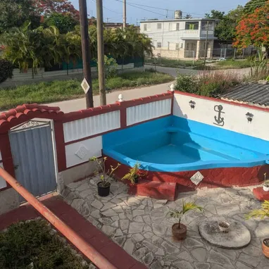 Se vende casa en Guanabo a 300m de la playa - Img 124272093