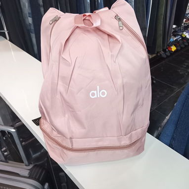 Mochilas. Alo, Louis Vuitton y Amiri - Img 116044528