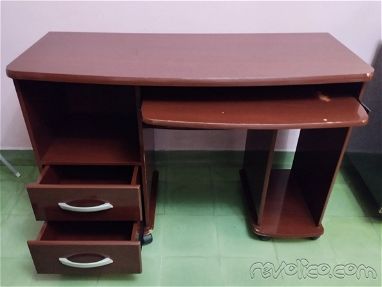 Mueble de escritorio + Silla giratoria - Img 69085186