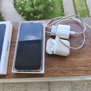 iPhone 13 con auriculares 190 USD - Img 56236042
