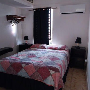 Renta fija apartamento 2cuartos en 5ta y Paseo - Img 122272232