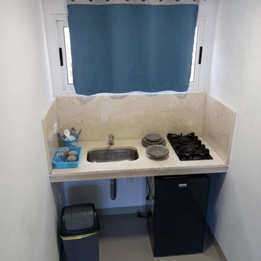 RENTA DE CASA LUJOSA CON PISCINA EN GUANABO - Img 118742029