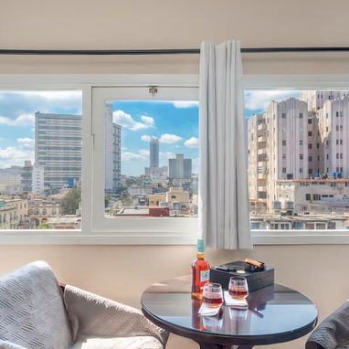 "Exclusivo apartamento en el vedado con vista al mar" - Img 123686922