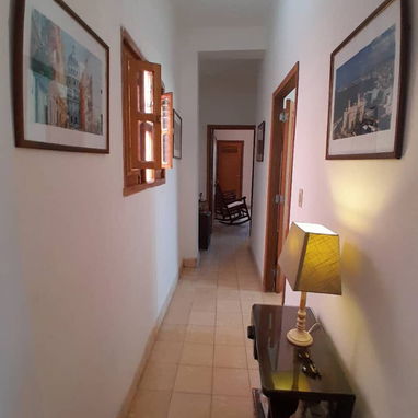 Venta lindo apto Vedado 2/4. Con todo incluído. Interior c garaje - 7/9