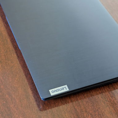 Laptop Lenovo IdeaPad 3 WhatsApp..63719360☎️ 💵 370 (USD/ EUR/ CUP) AMD Ryzen 5 5500u Mejor que Intel Core i7 11na Gen• - Img 123643315