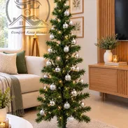 👑Árbol d navidad en verde Incluye 24 bolas navideñas   Medida: 1.20cm d altura   💰50usd ñ - Img 58173181