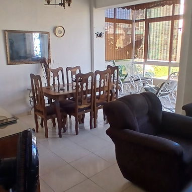 Vendo Apartamento de 4 cuartos en el Vedado - 2/9