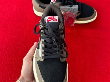 Nike Jordan Retro Low Travis - Img 67775216