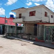 Casa de dos plantas ubicada en las Alturas de Luyano, muy cerca de la Calzada, en San Miguel del Padrón !!! - Img 52325982