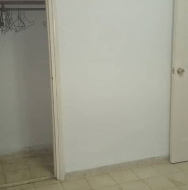 Renta de apartamento lineal de 2 cuartos vedado 25 entre 8 y 10 - Img 94354638