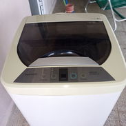 Lavadora automática DAEWOO, de 6 kg, agua fría y agua caliente, casi nueva. - Img 56344970