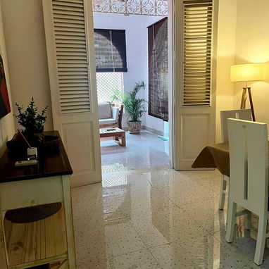 Renta en Vedado con generador eléctrico general - 4/10