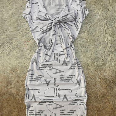 Vestidos de Letra y Mangas sueltas - Img 124843423