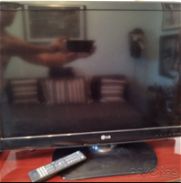 TV LG  LED 32 pulg, de uso, en perfecto estado con su mando + cajita digital. Pedro Cel. 52899345 - Img 45815247