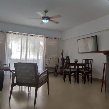 Renta lineal en 23 y Malecón pocos cortes de electricidad tiene respaldo eléctrico no falta el agua . Apartamento Dúplex - 4/10