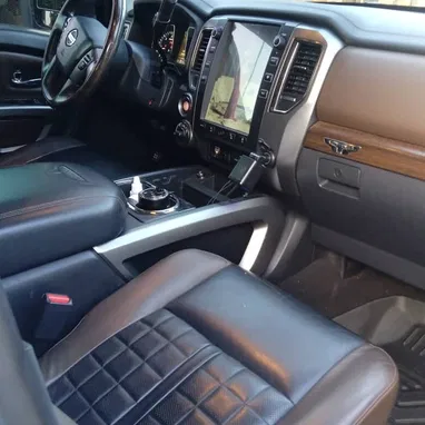 Nissan Titan Platinum 2017 - 5/10