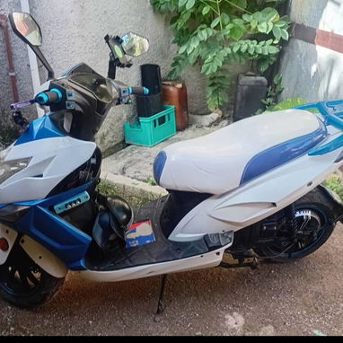 Se vende 900 usd - 4/5