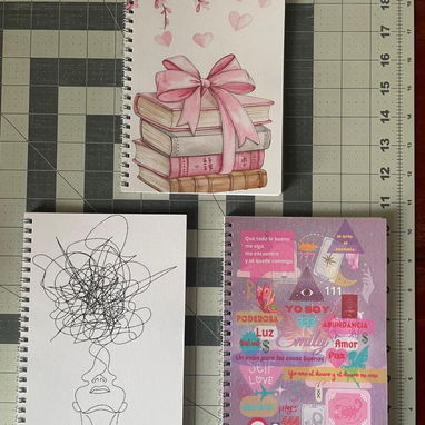 Libretas de calidad, personalizadas 100 pág.. En plaza de la Rev. domicilio disponible - Img 108725351