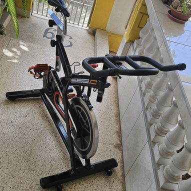Bicicleta de spinning profesional - Img 126224100
