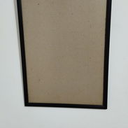 Cuadro de pared con marco de madera negra - Img 50419622