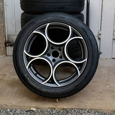 llantas nuevas, originales de Alfa Romeo 19x8, Con gomas nuevas incluida pulgadas - 3/4
