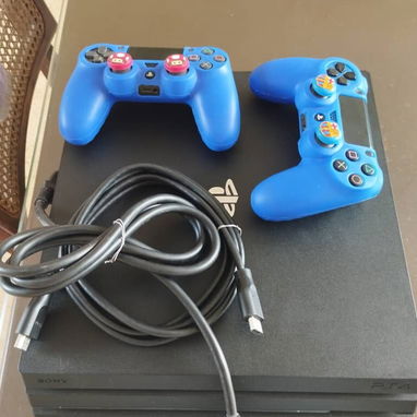 Play 4 pro un tera 1000 gb - Img 123177786