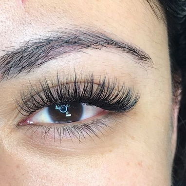 Extensiones de pestañas y arreglo de cejas - Img 121274982