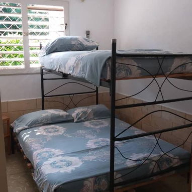 馃彔Casa De Renta En Guanabo. A 2 cuadras de la playa. 馃挼 Sin piscina 12 mil cup y con piscina 15 mil cup por noche - Img 118902064