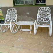 Juego de 2 sillones con mesa - Img 56230629