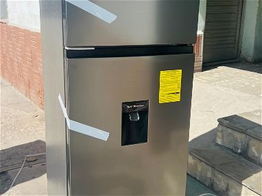 Refrigerador sankey de 9 pies con dispensador de agua - Img main-image