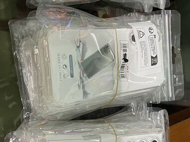 Forro transparente anti caídas con protección en las 4 esquinas para Samsung Serie 24 completa!! - Img main-image