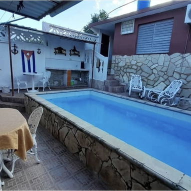 Renta de casa con piscina en guanabo - Img 118814316