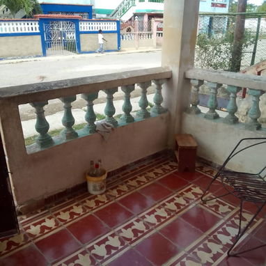 *REBAJADA A $6500usd. En venta casa biplanta (BAJOS) puerta de calle en San Miguel del Padrón. Reparto Central. Punto de - Img 121288791