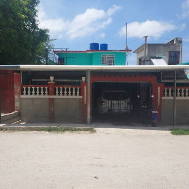 Casa con casi todo dentro 4 cuartos en Mira flores viejo para información 53341294 - 5/10