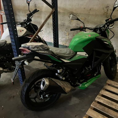 *MOTO DE GASOLINA DEPORTIVA FURIA 250CC 🏍️*  ⚙️𝘾𝘼𝙍𝘼𝘾𝙏𝙀𝙍Í𝙎𝙏𝙄𝘾𝘼𝙎 : • 250 CC - Img 123696571