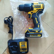Vendo taladro inalámbrico percutor atornillador DeWalt NUEVO. 160 USD - Img 58461707