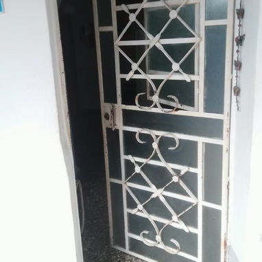 Se vende casa en arroyo independiente con todo dentro güinera a dos cuadras solo de la calzada - 3/10