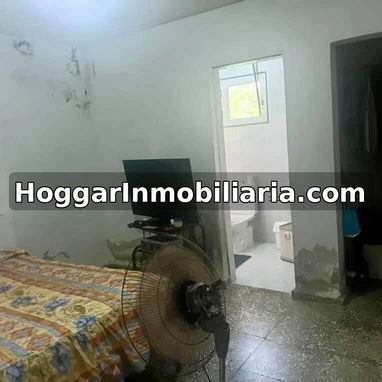 GG-180. ¡ESPACIO, CERCANIA A LA PLAYA Y TRANQUILIDAD EN BRISAS DEL MAR, GUANABO! - 6/10