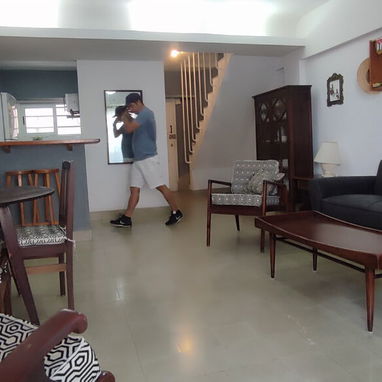 Renta lineal para estudiantes extranjeros en 23 y Malecón casi sin cortes de electricidad y con respaldo - 5/10