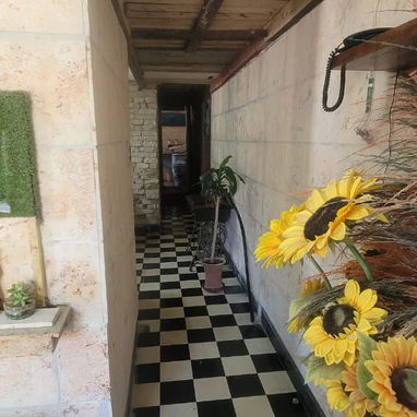 Apartamento 2do piso de 3/4 en buenas condiciones . - Img 121522147
