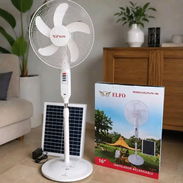 Ventiladores de pedestal Recargables con Panel Solar Elfo - Img 56576579